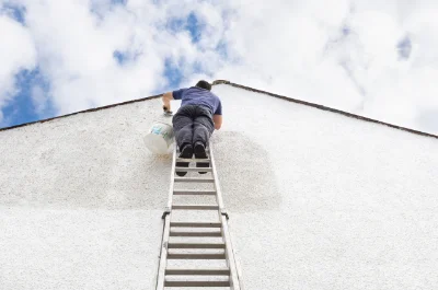 Peinture extérieure à Pezuls — façades et ravalement