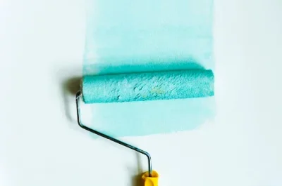 Peinture intérieure à Pezuls — murs, plafonds et boiseries